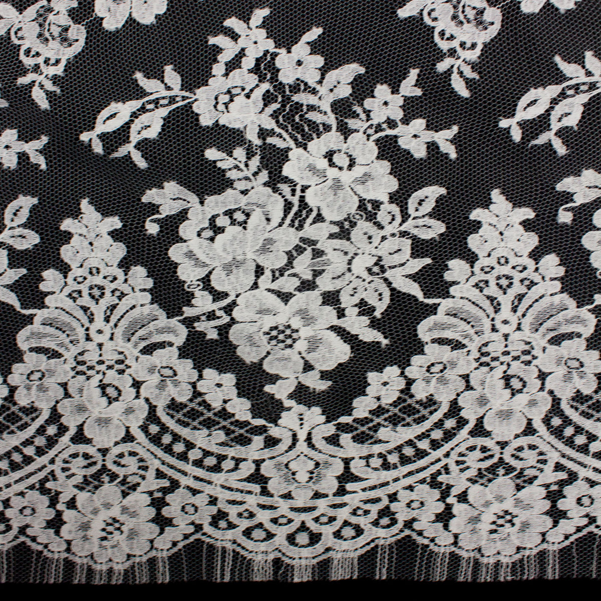 Venic Ivory Lace Trim 21cm