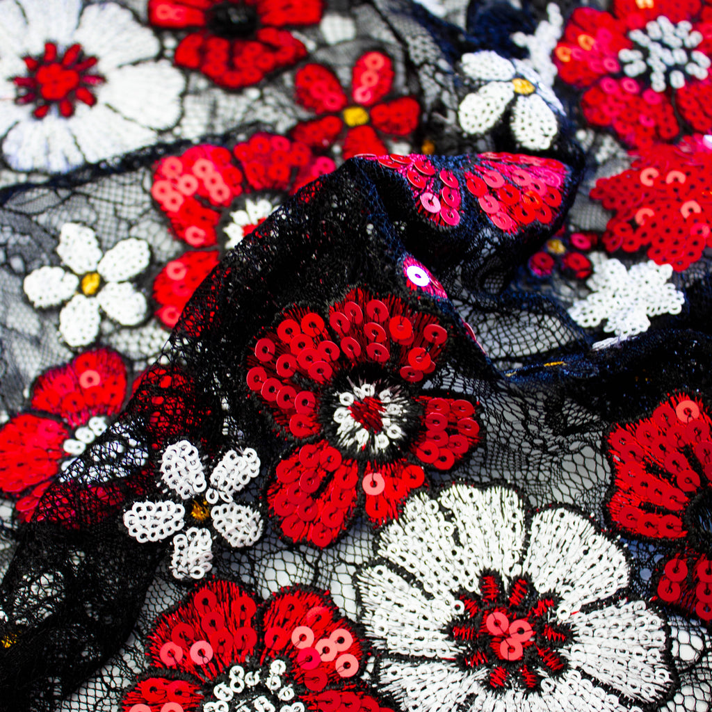 Floral Lace Trim - Black  FABRICS & FABRICS – Fabrics & Fabrics