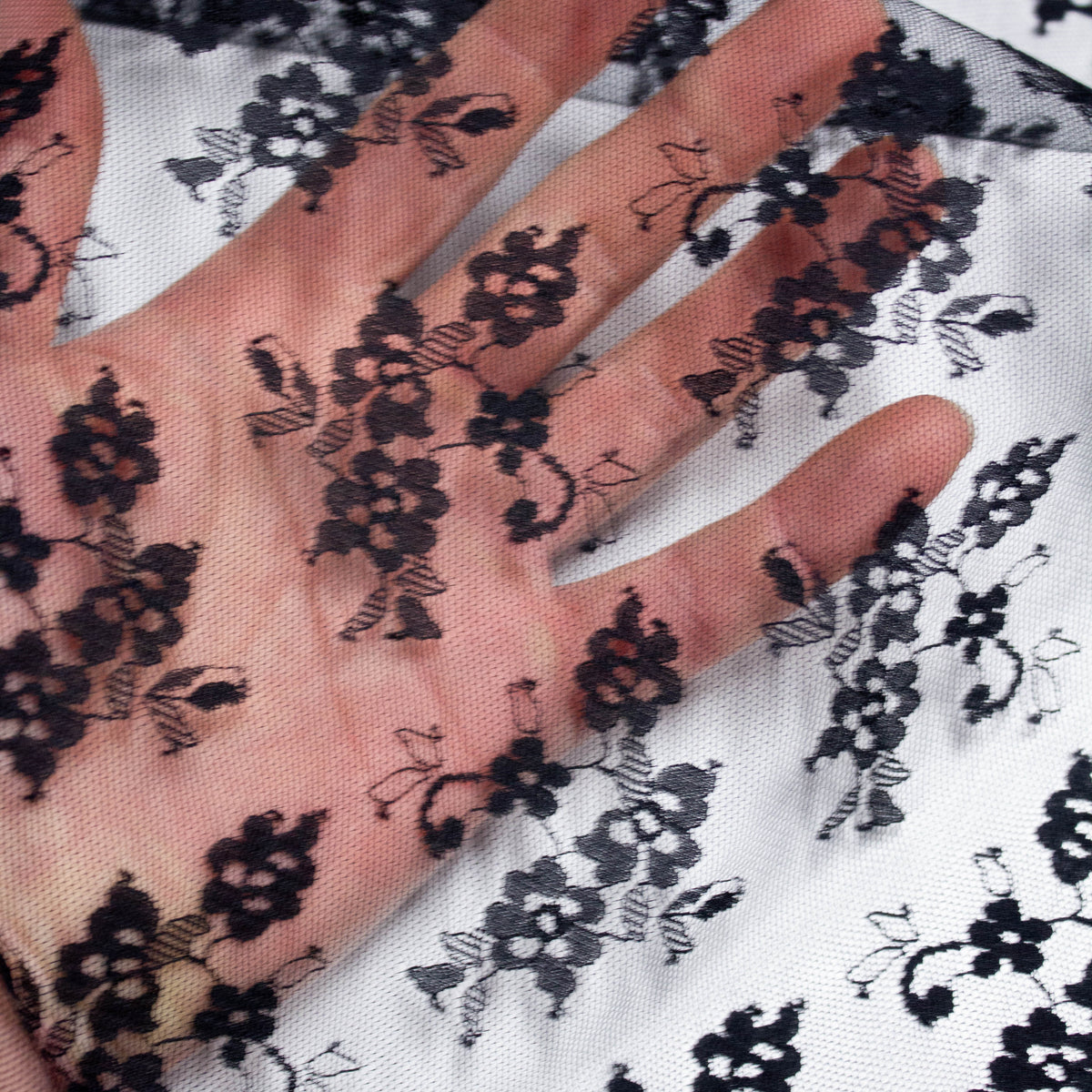 Karyn Black Floral Polyamide Lace Stretch Fabric SHOWROOM SAMPLE 34CM ...